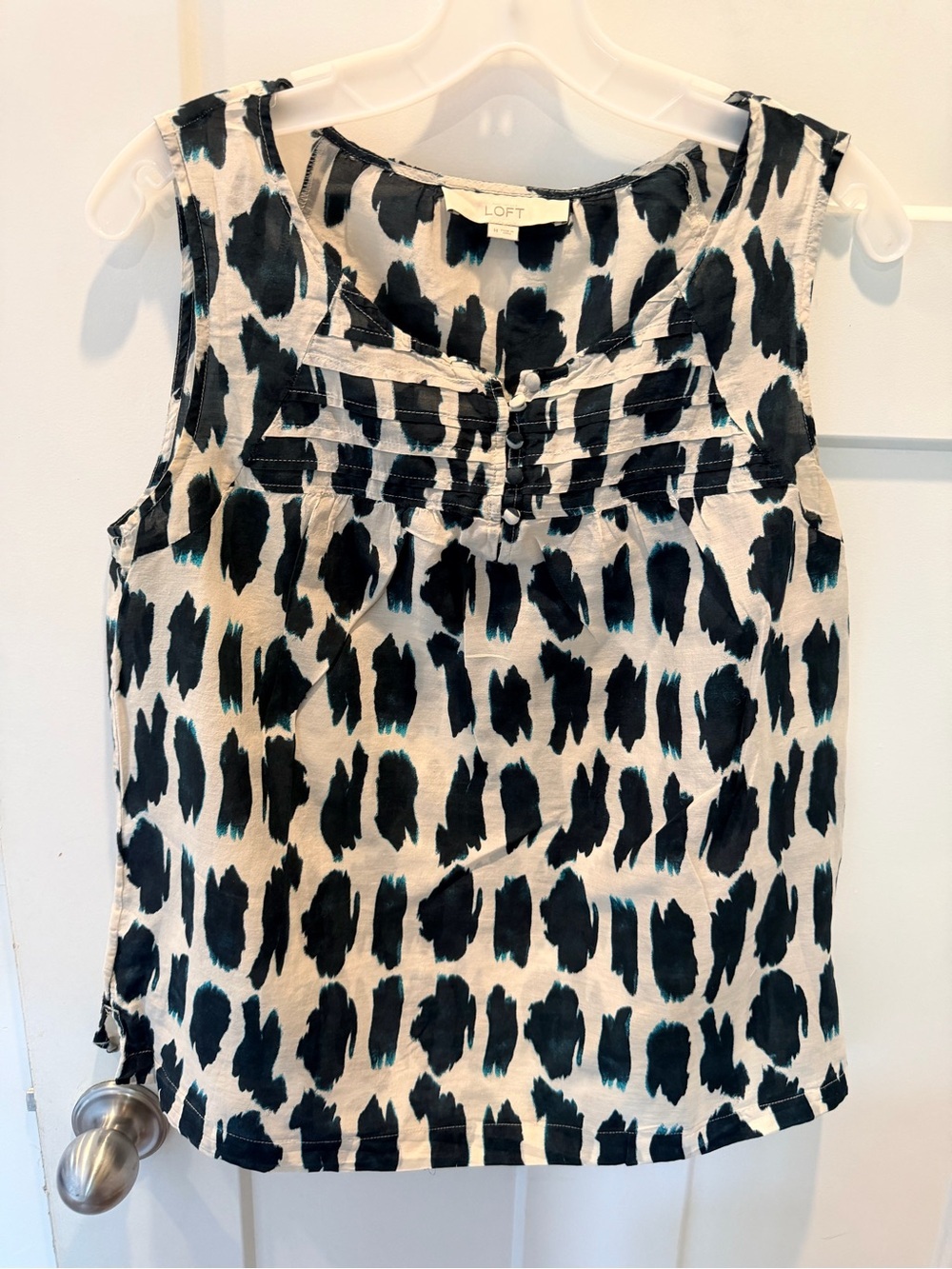 LOFT Silk Blend Sleeveless Blouse Abstract Animal Print Tank Medium